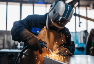 Lire la suite à propos de l’article GROUPE INDUSTRIEL – CONSTRUCTION MÉTALLIQUE & TRAITEMENT DE L’EAU